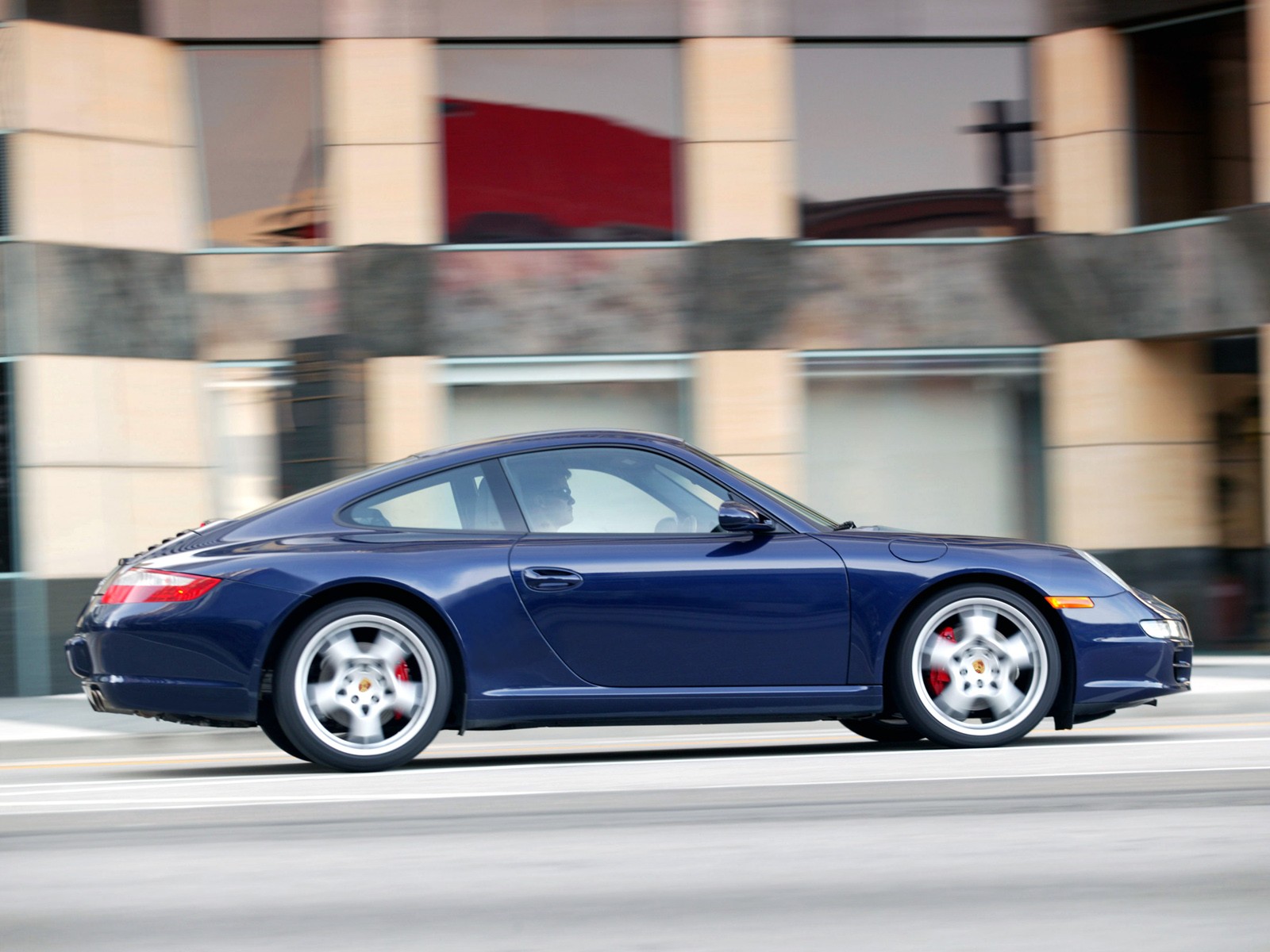 Porsche 911 Carrera S photo 14