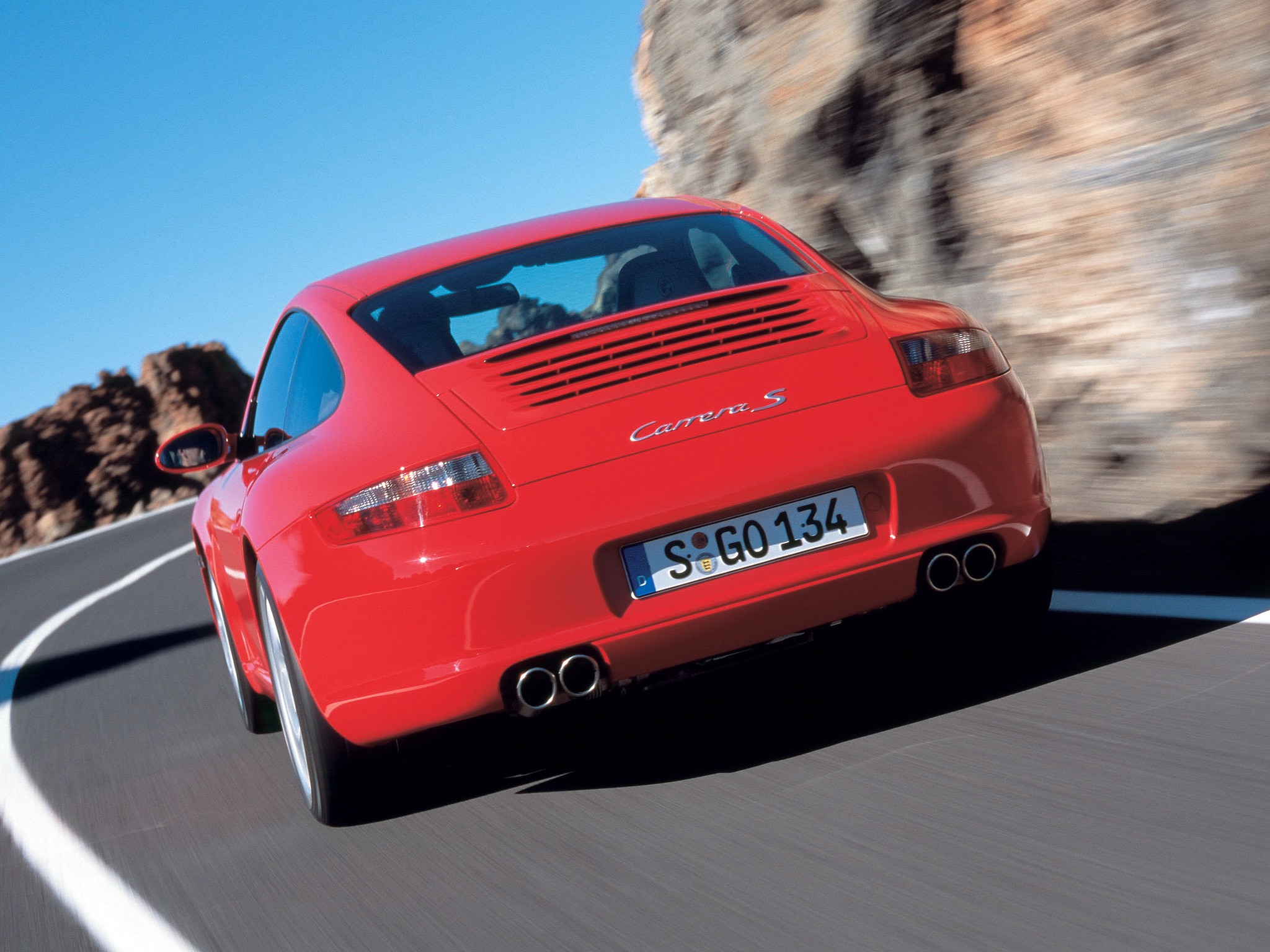 Porsche 911 Carrera S photo 31