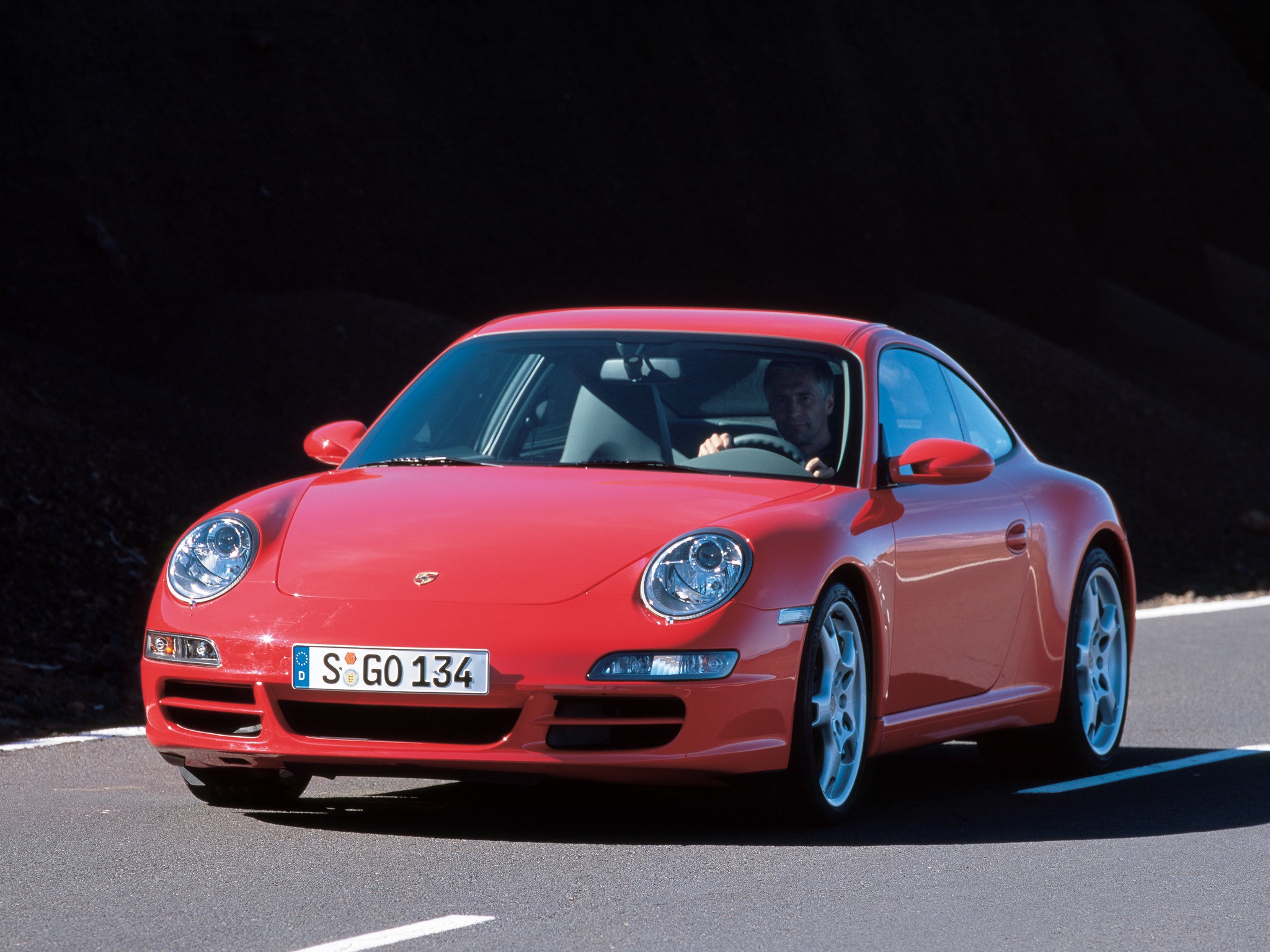 Porsche 911 Carrera S photo 33