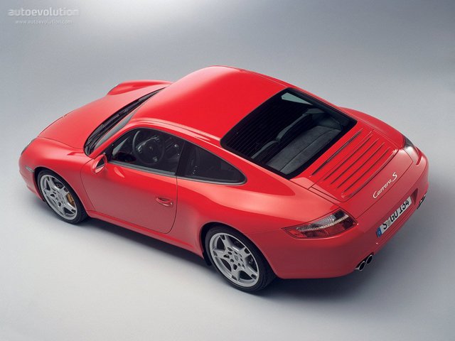 Porsche 911 Carrera S photo 2