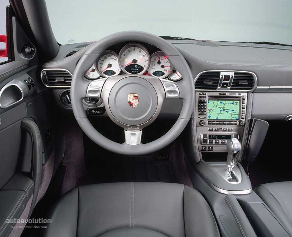 Porsche 911 Carrera S photo 42