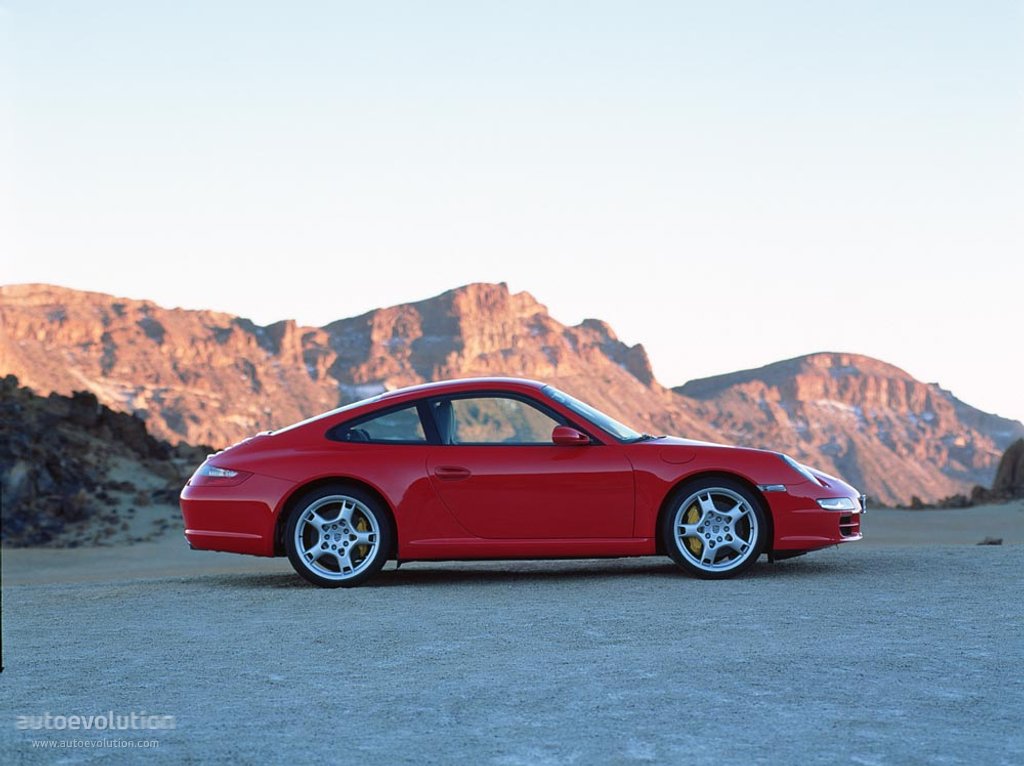 Porsche 911 Carrera S photo 7