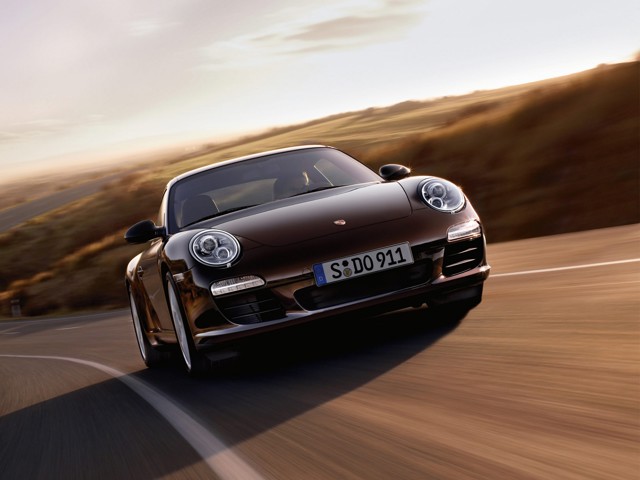 Porsche 911 Carrera S photo 15