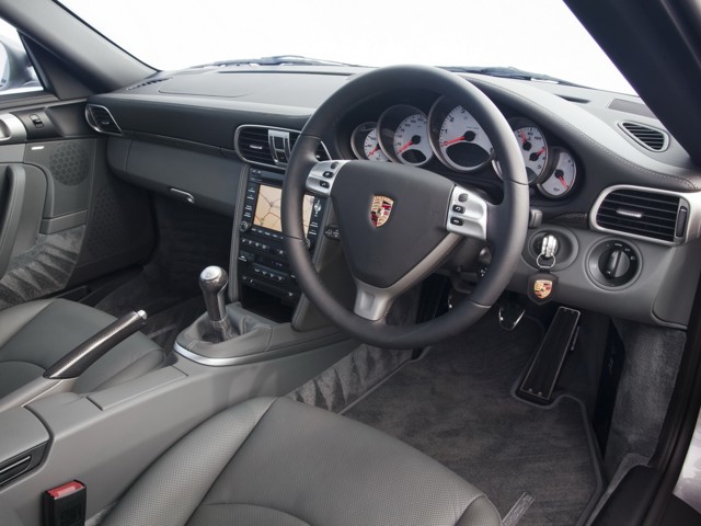 Porsche 911 Carrera S photo 34
