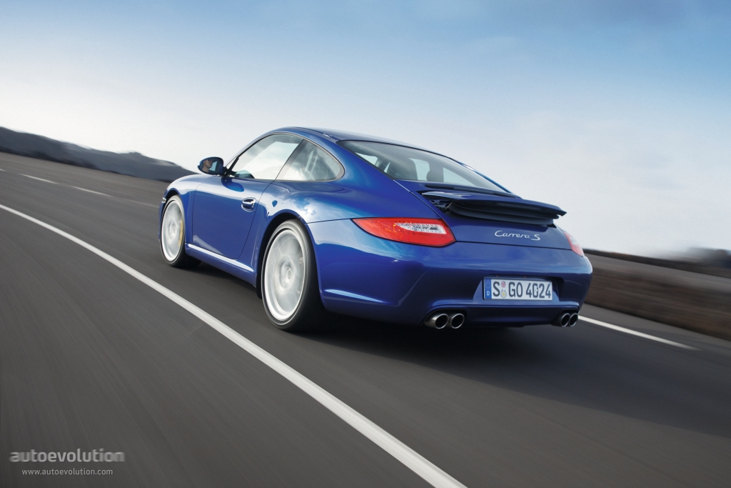 Porsche 911 Carrera S photo 4