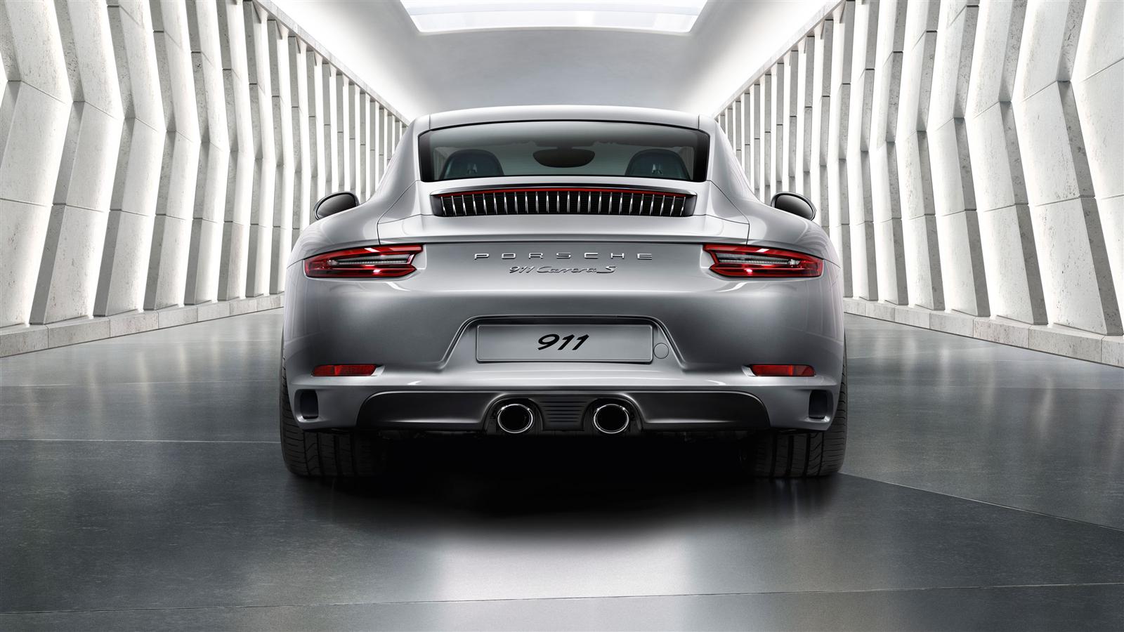 Porsche 911 Carrera S photo 6