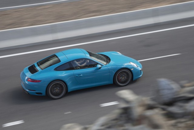 Porsche 911 Carrera S photo 25