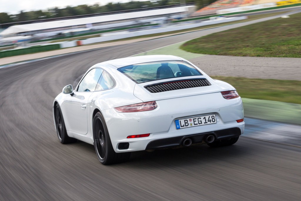 Porsche 911 Carrera S photo 27