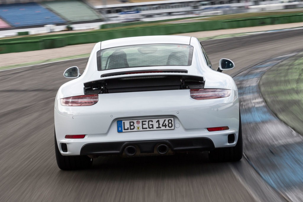 Porsche 911 Carrera S photo 29