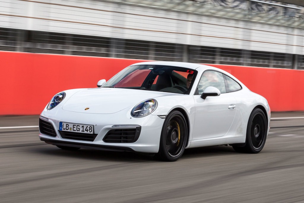 Porsche 911 Carrera S photo 30