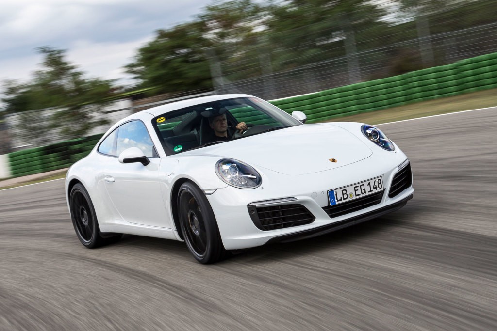 Porsche 911 Carrera S photo 31