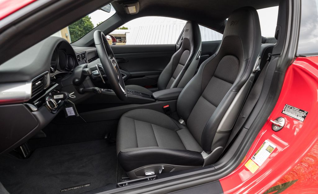 Porsche 911 Carrera T photo 46