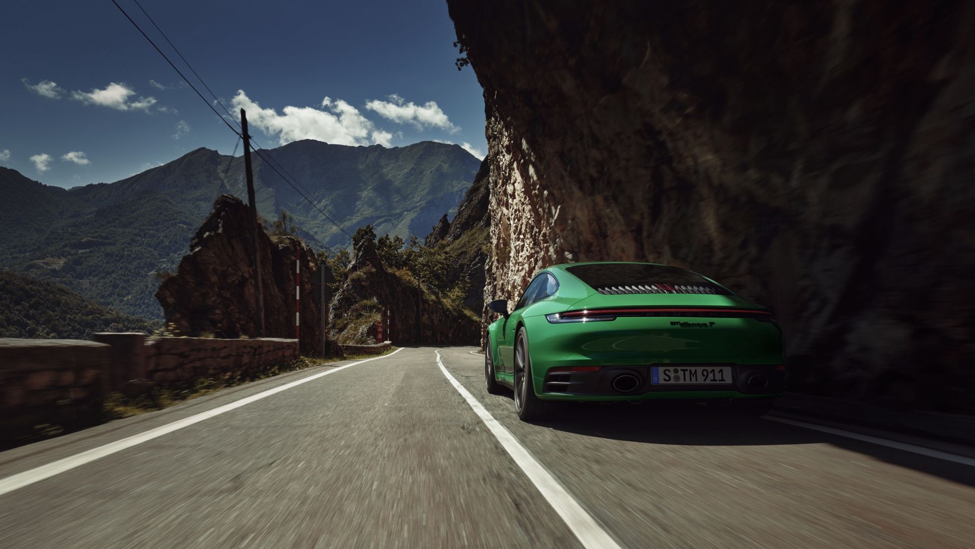Porsche 911 Carrera T photo 18