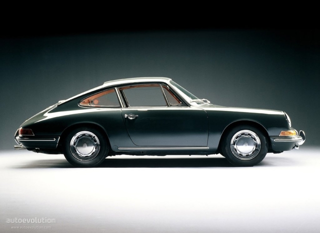 Porsche 911 Carrera Foto 1
