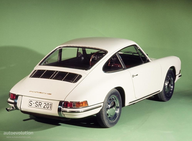 Porsche 911 Carrera Foto 2