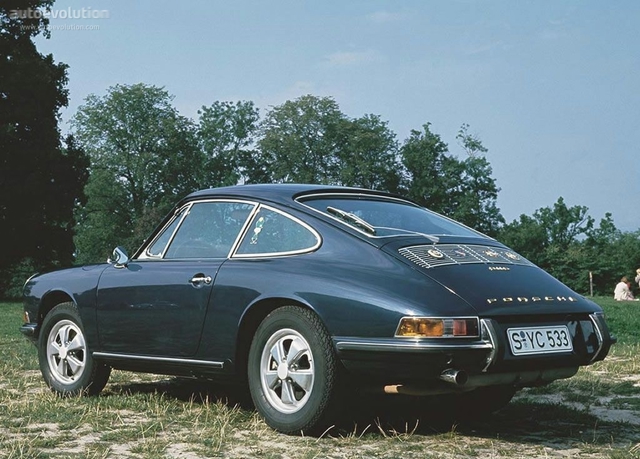 Porsche 911 Carrera Foto 8