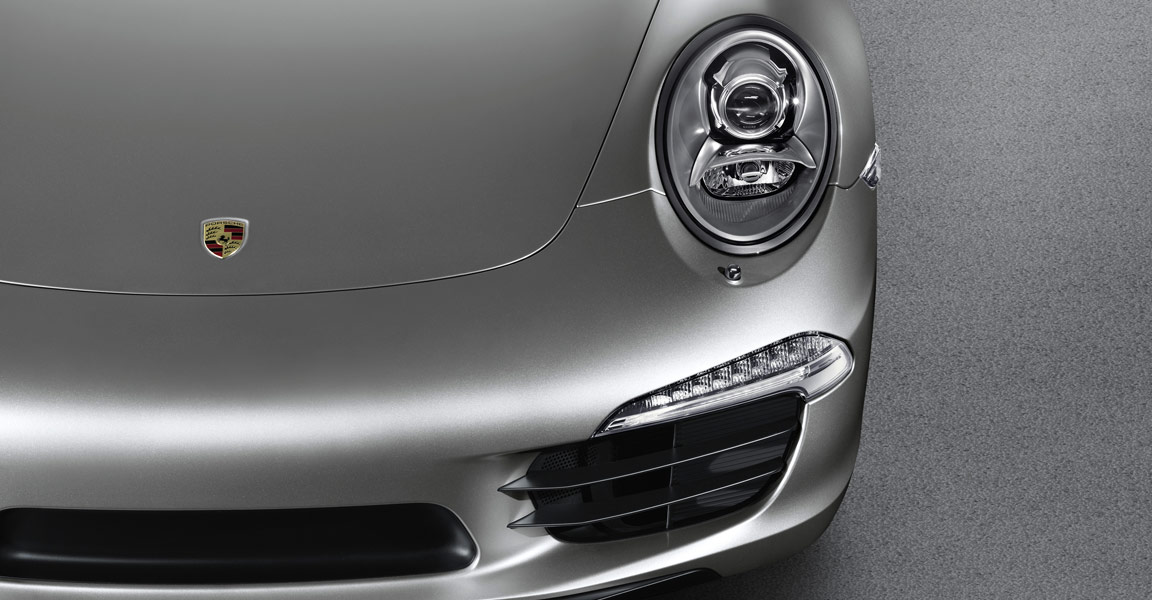 Porsche 911 Carrera photo 3