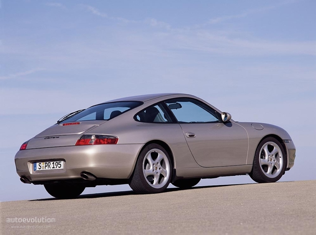Porsche 911 Carrera foto 6