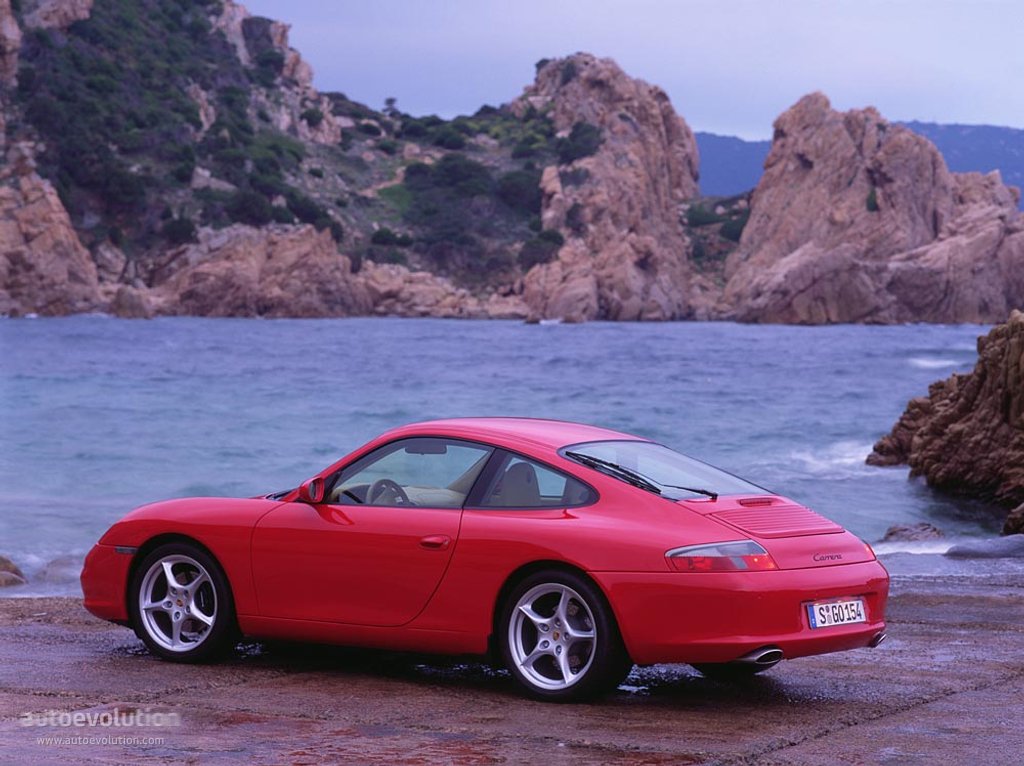 Porsche 911 Carrera photo 7