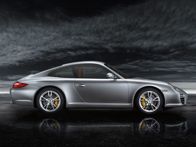 Porsche 911 Carrera photo 23