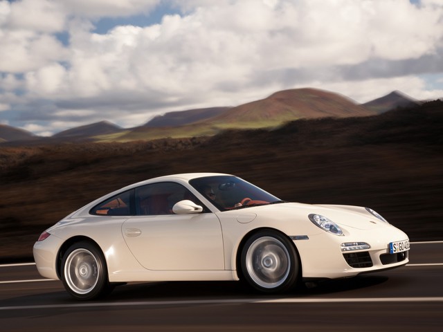 Porsche 911 Carrera photo 26
