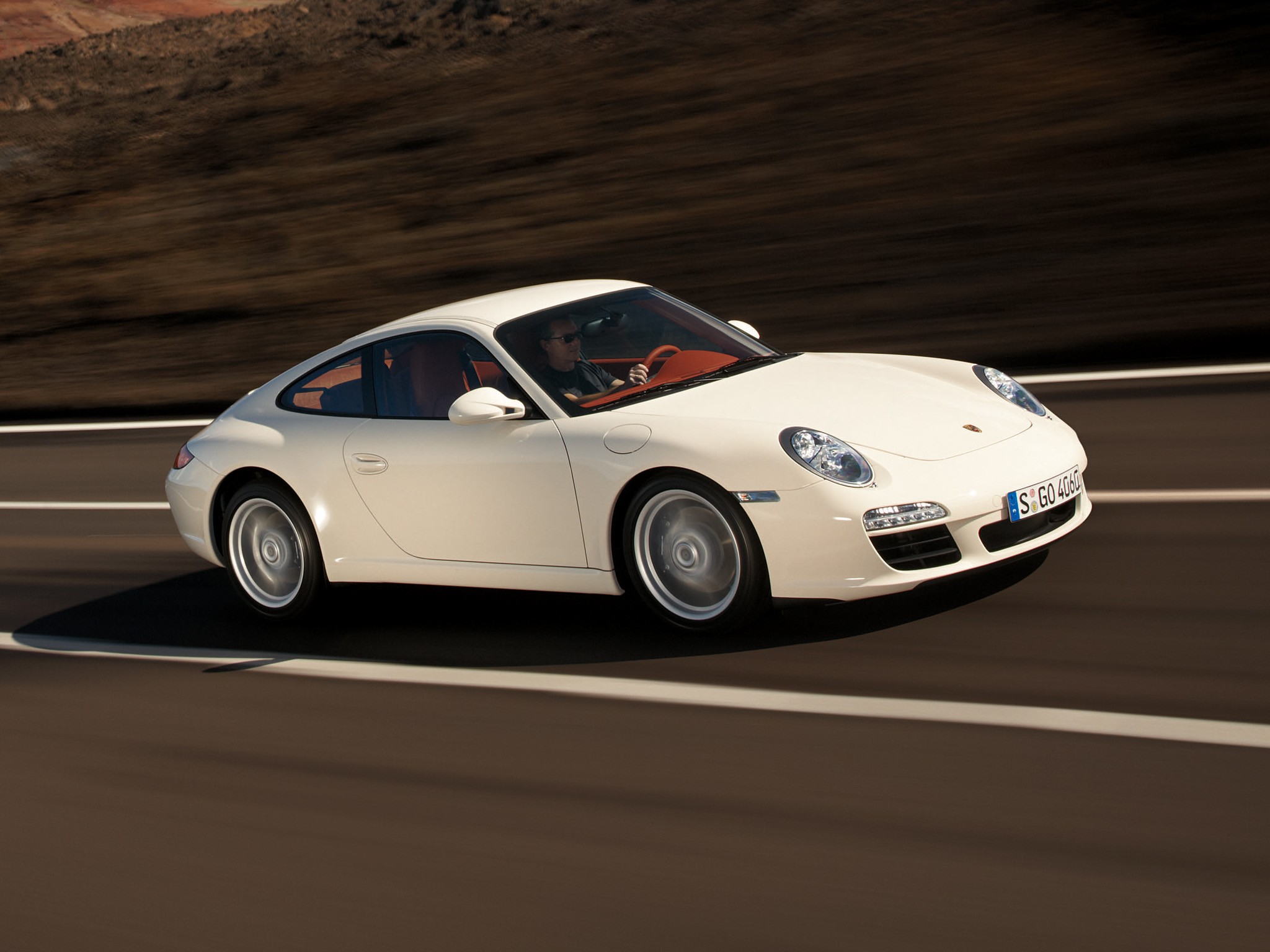 Porsche 911 Carrera photo 32