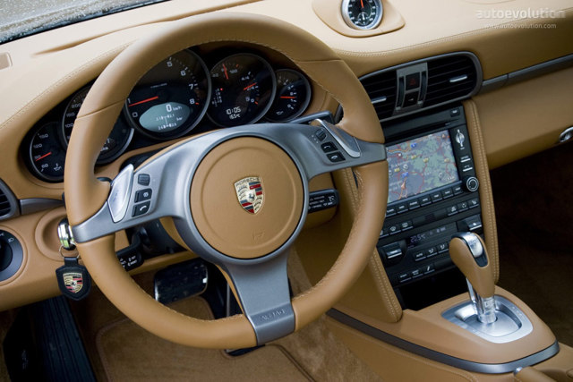 Porsche 911 Carrera photo 36