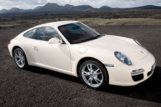 Porsche 911 Carrera photo 6