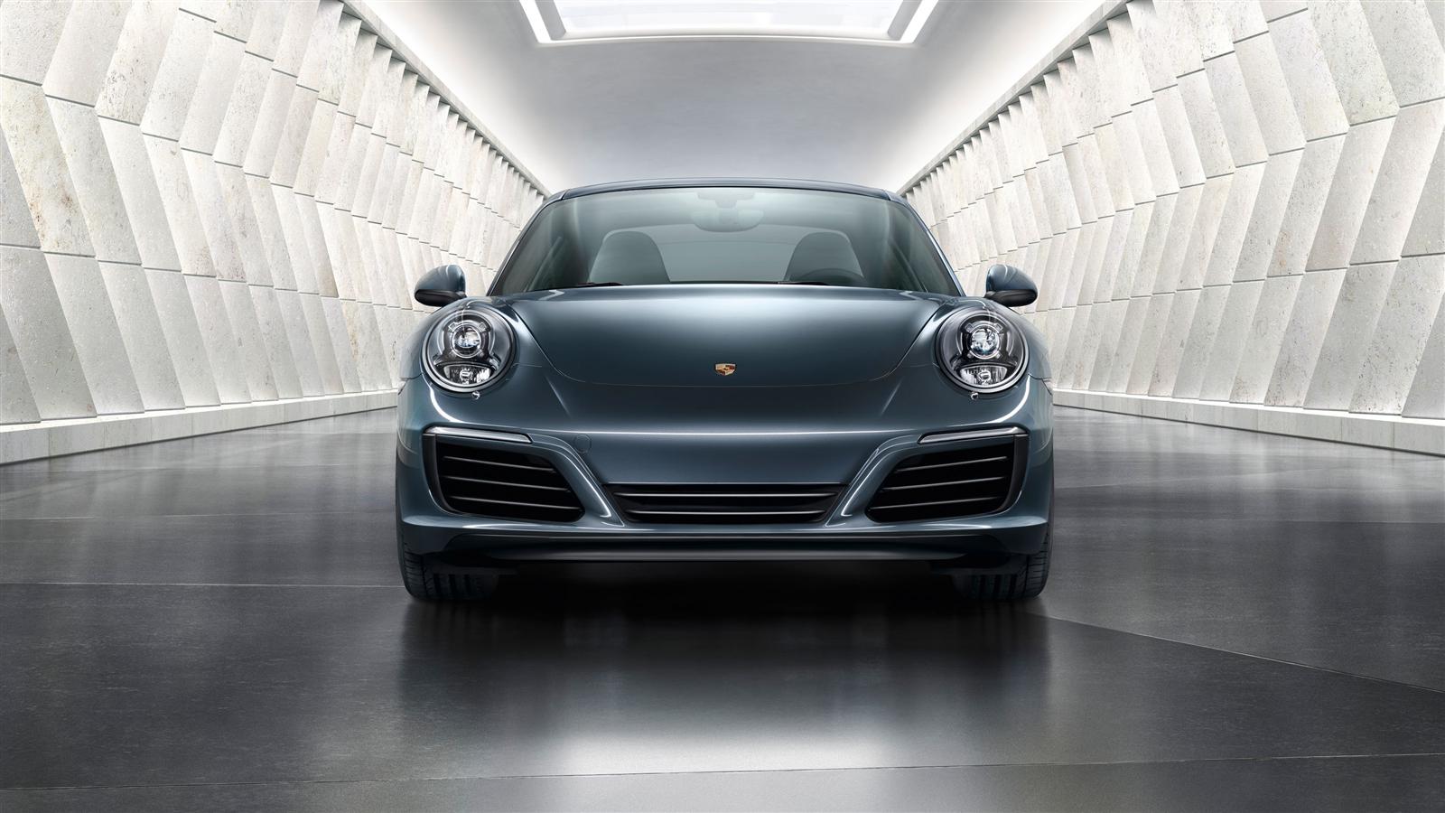 Porsche 911 Carrera photo 8