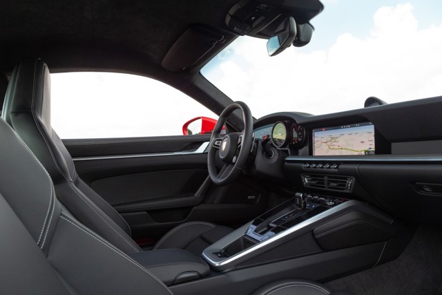 Porsche 911 Carrera Foto 33