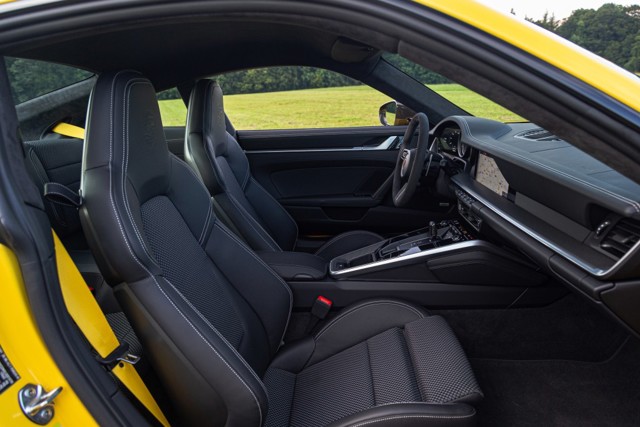 Porsche 911 Carrera Foto 35
