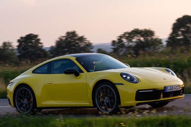 Porsche 911 Carrera Foto 6