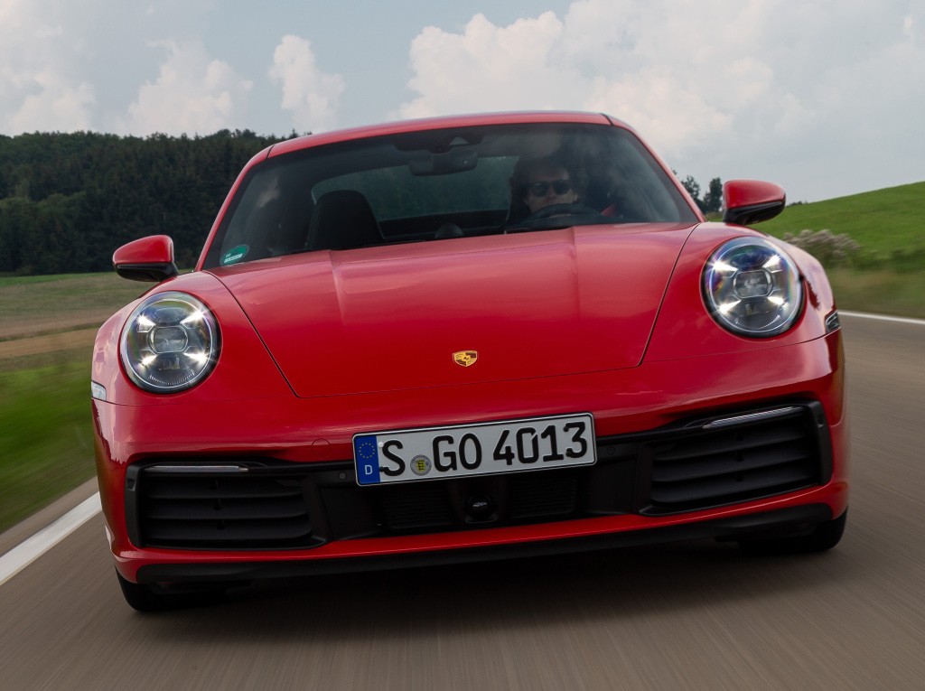 Porsche 911 Carrera photo 17