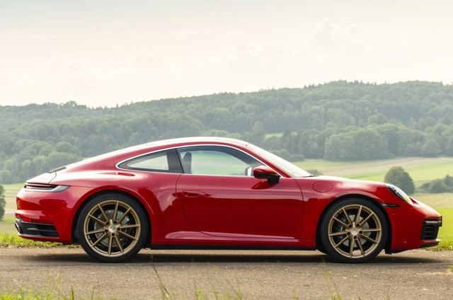 Porsche 911 Carrera Foto 18
