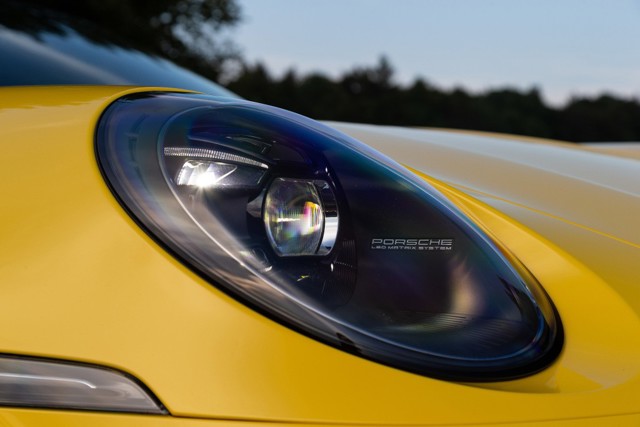 Porsche 911 Carrera Foto 22
