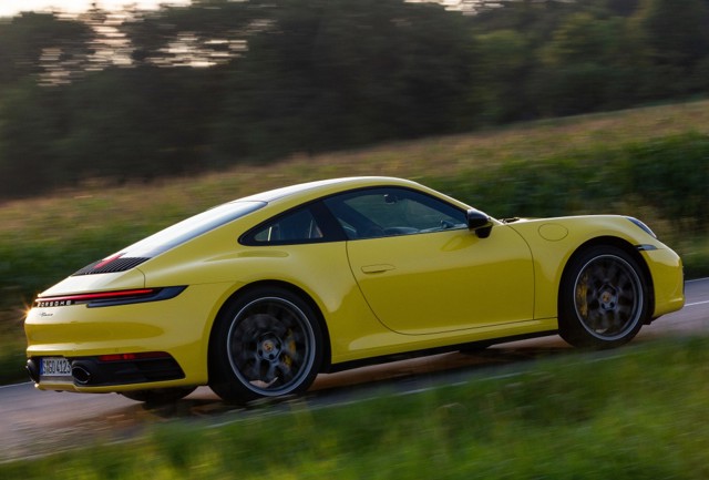 Porsche 911 Carrera Foto 27