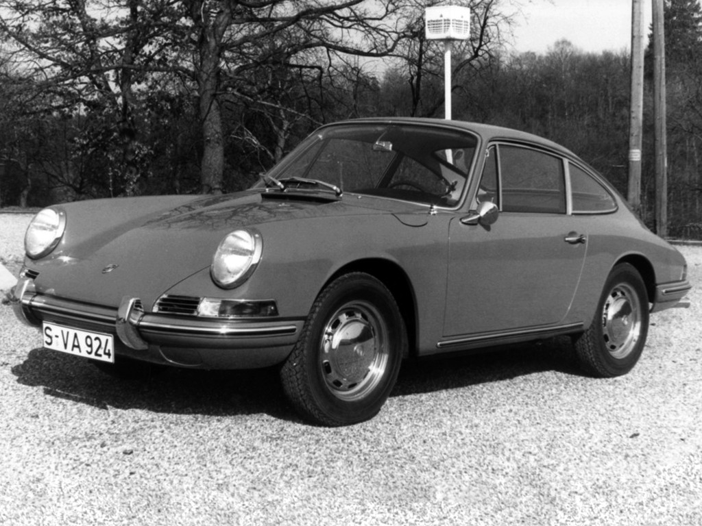 Porsche 911 Carrera photo 9