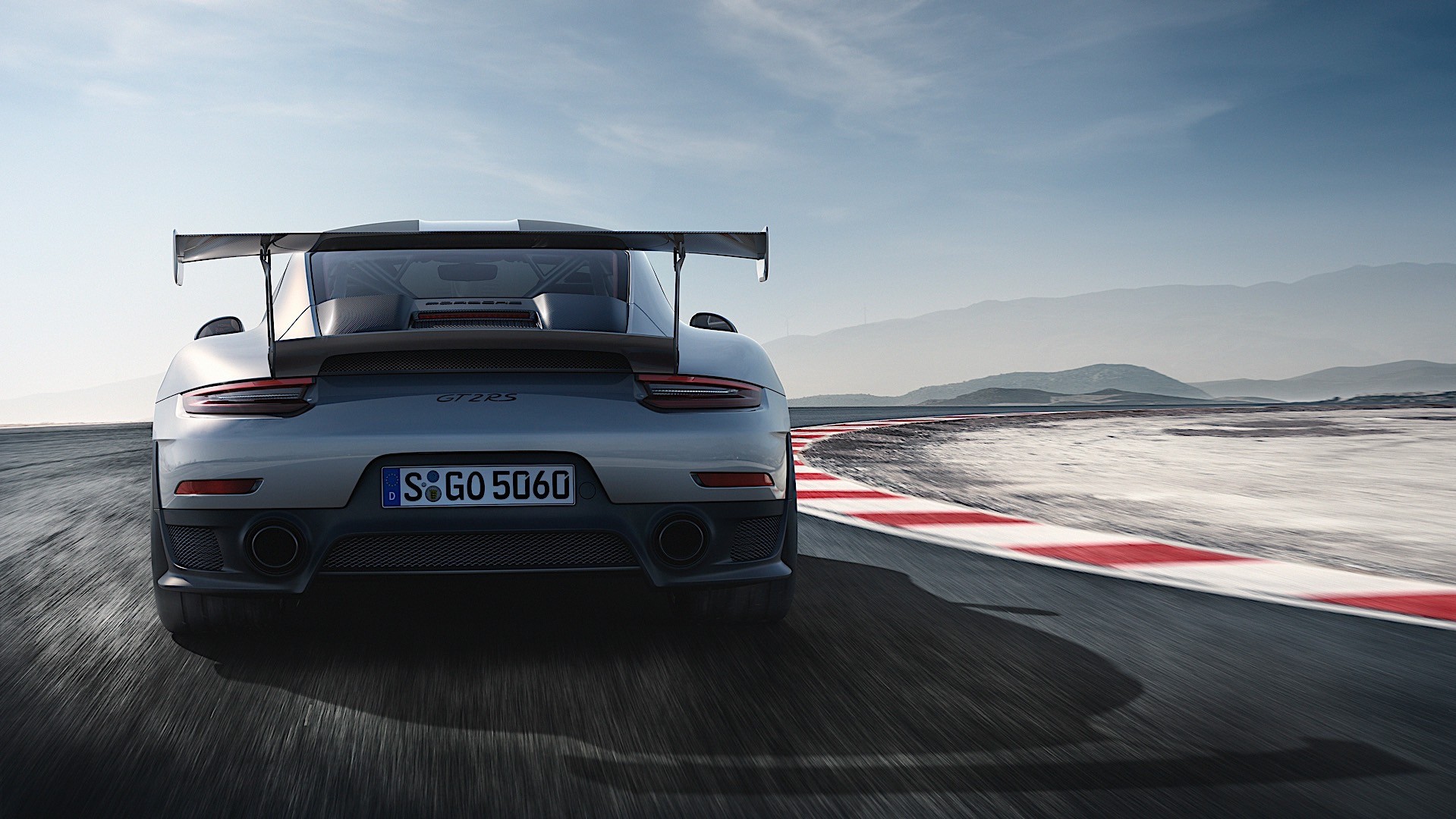 Porsche 911 Gt2 Rs photo 5