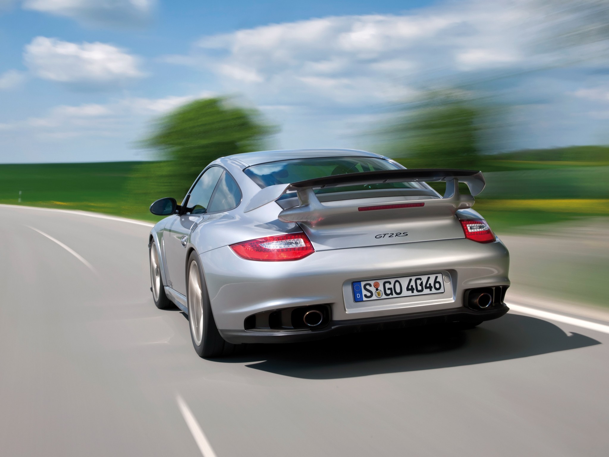 Porsche 911 Gt2 Rs photo 15