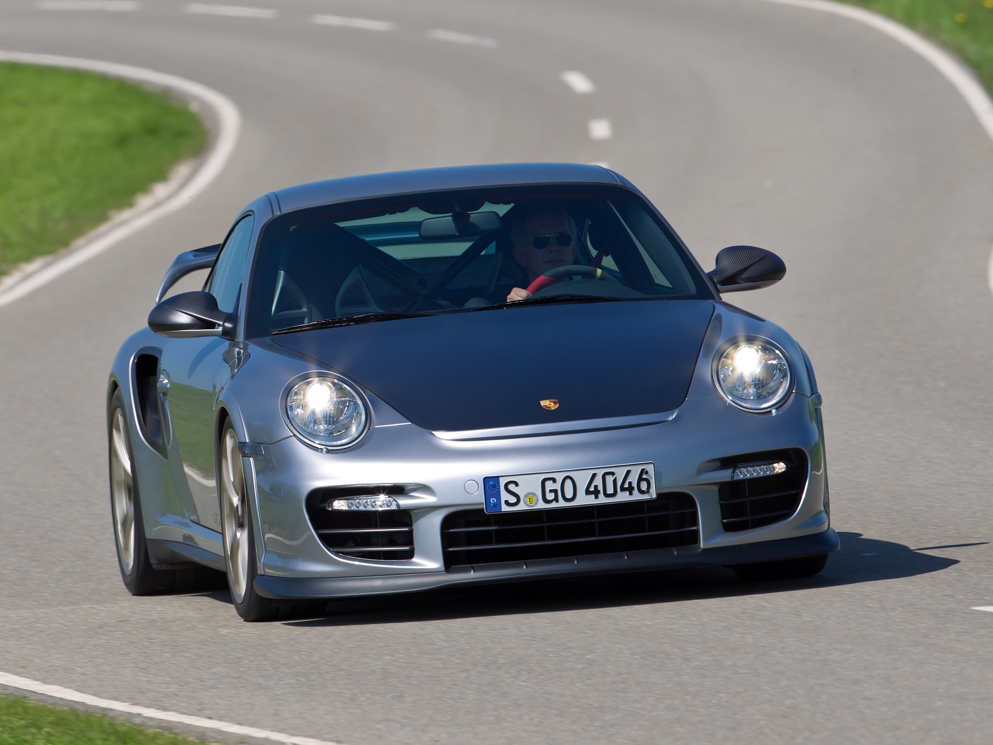 Porsche 911 Gt2 Rs photo 17