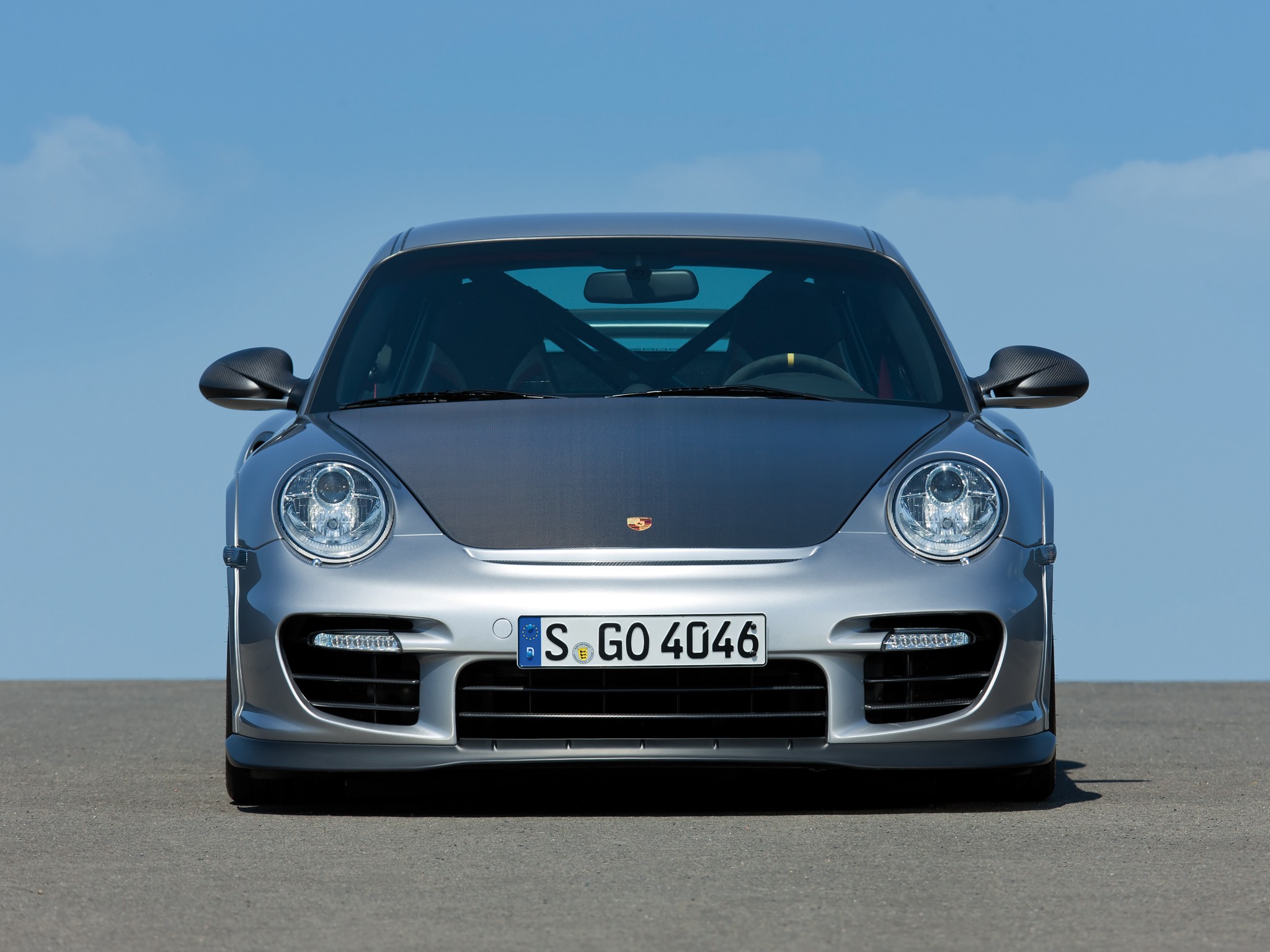 Porsche 911 Gt2 Rs photo 21