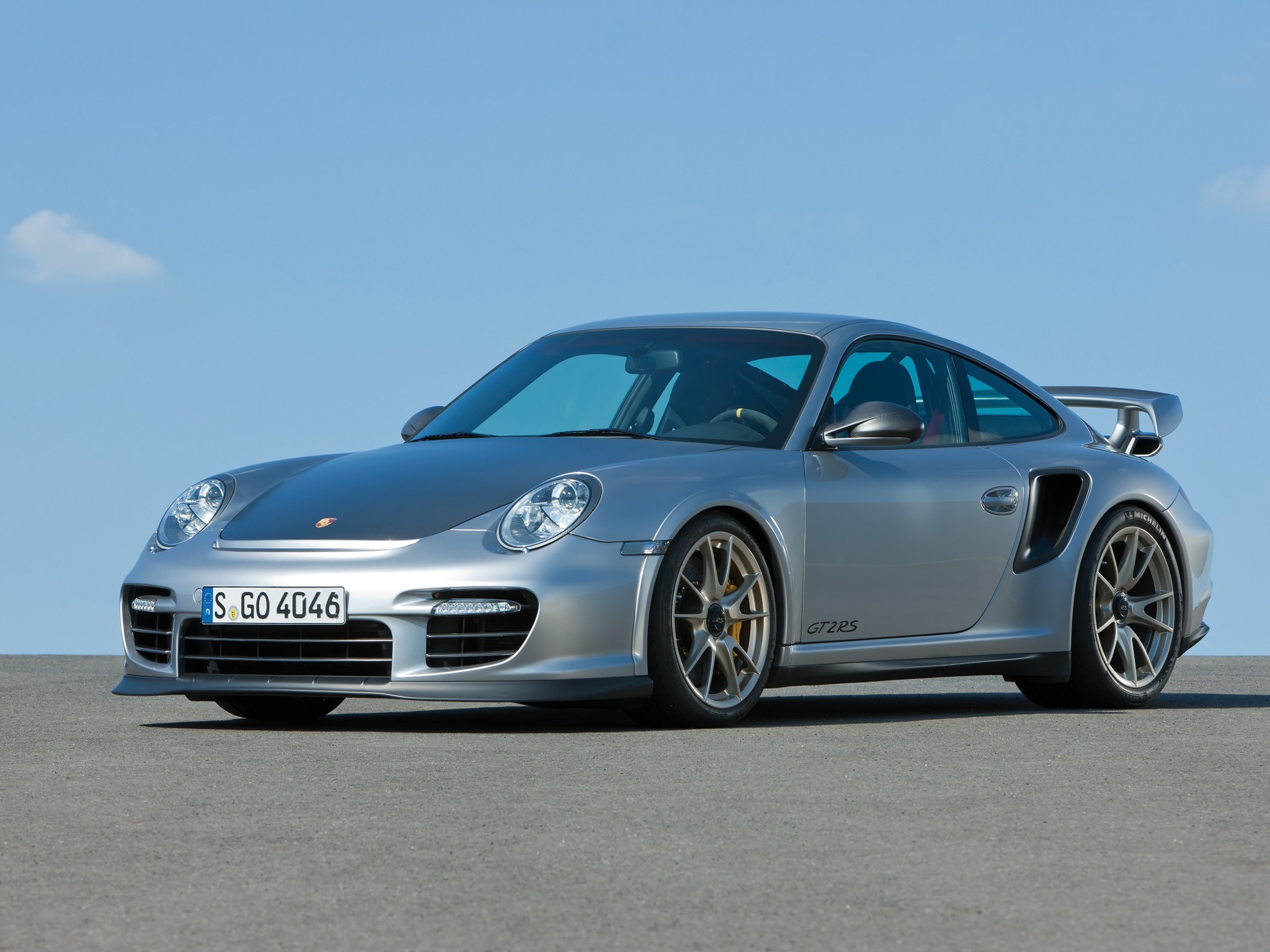 Porsche 911 Gt2 Rs photo 22