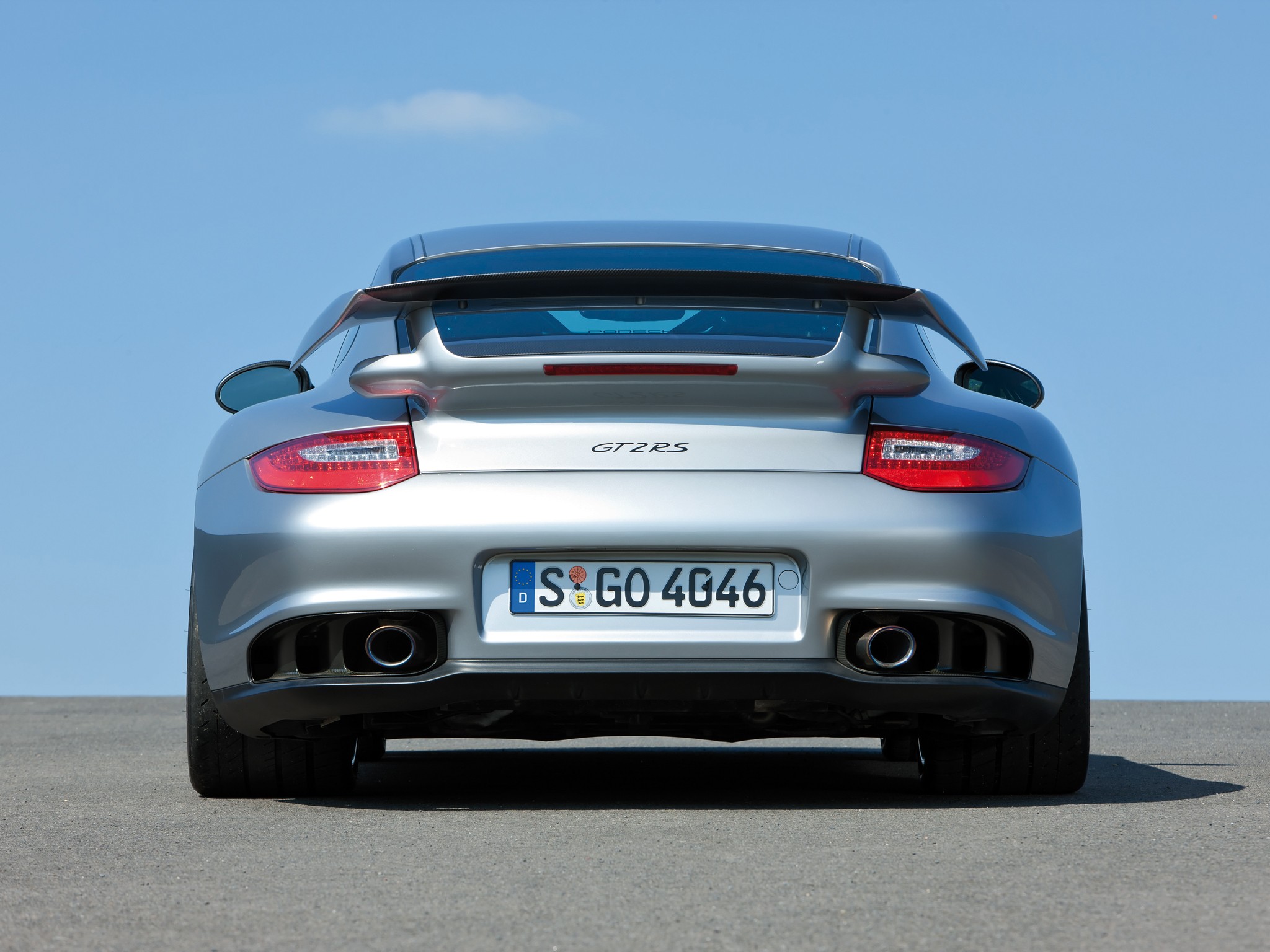 Porsche 911 Gt2 Rs photo 24