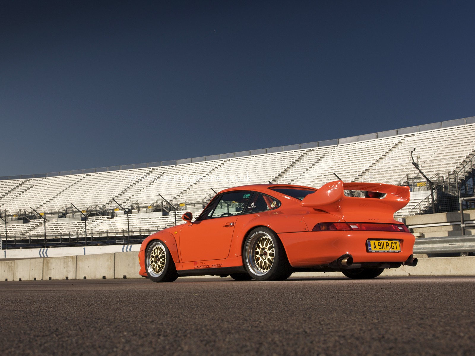Porsche 911 Gt2 photo 7