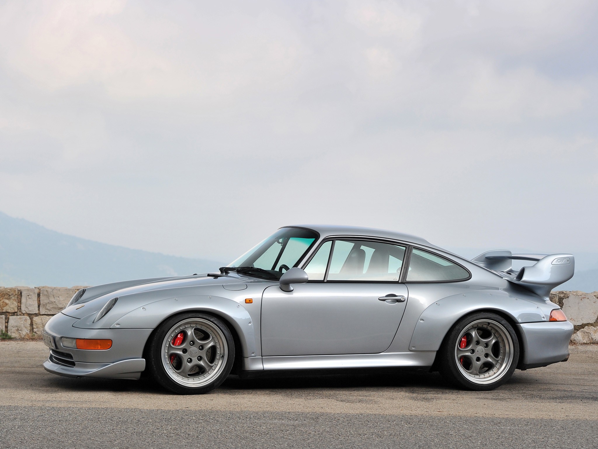Porsche 911 Gt2 photo 16