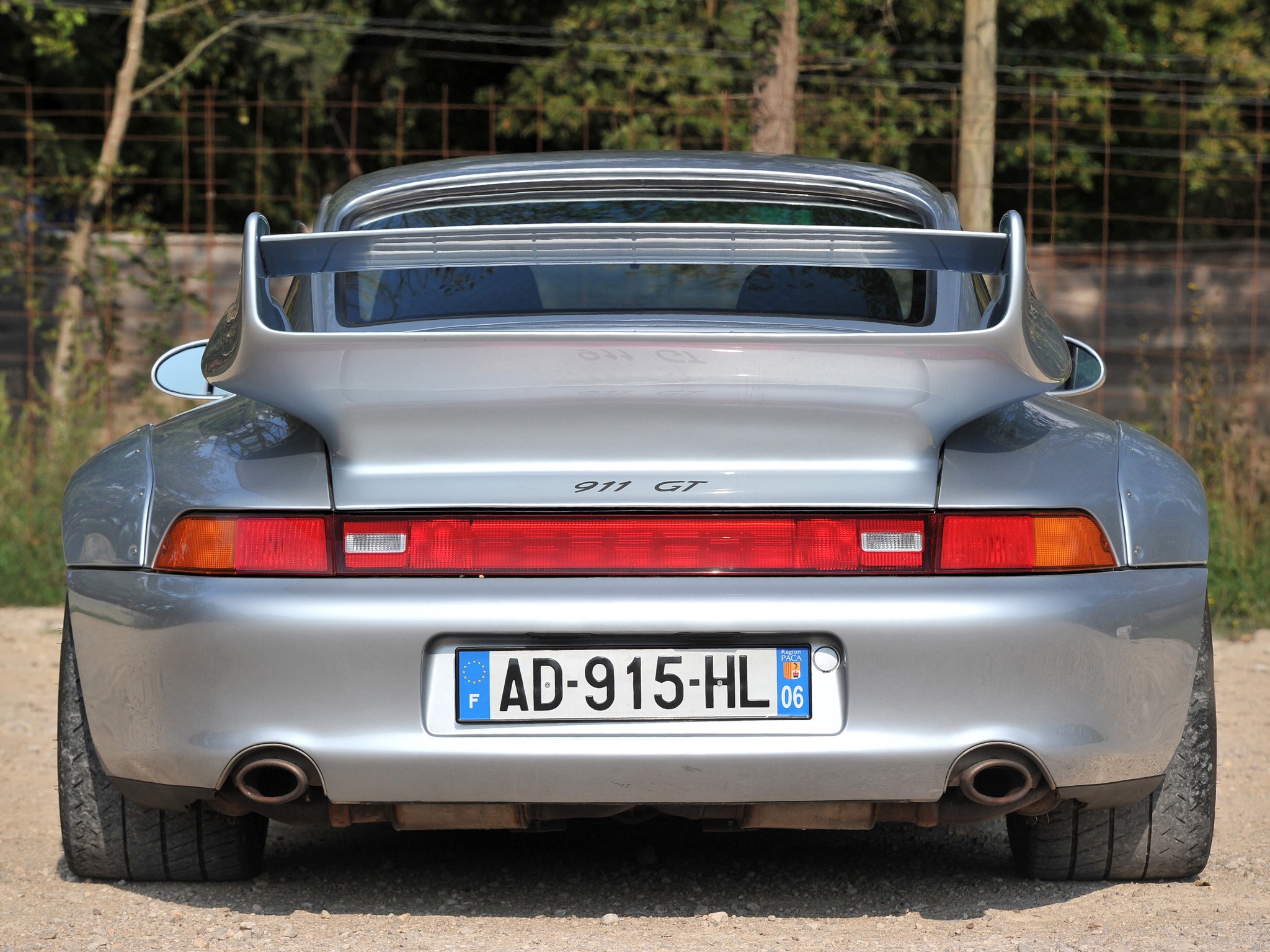 Porsche 911 Gt2 photo 18