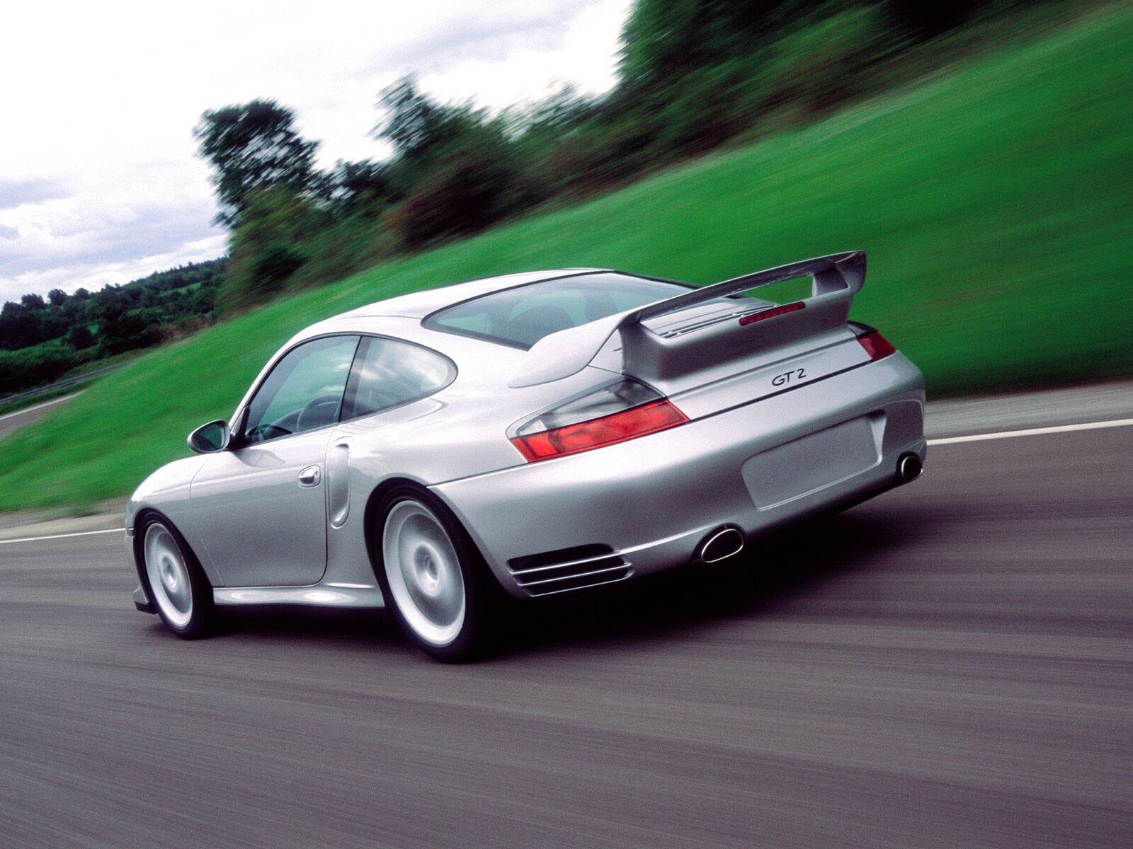 Porsche 911 Gt2 photo 11