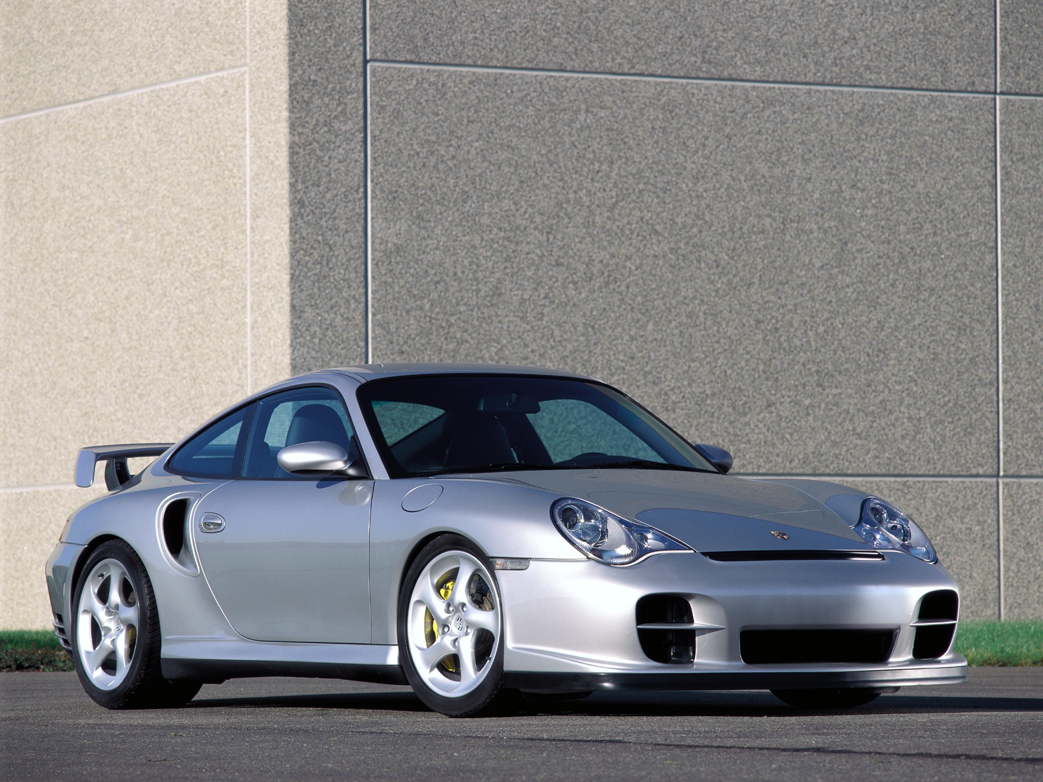 Porsche 911 Gt2 photo 16