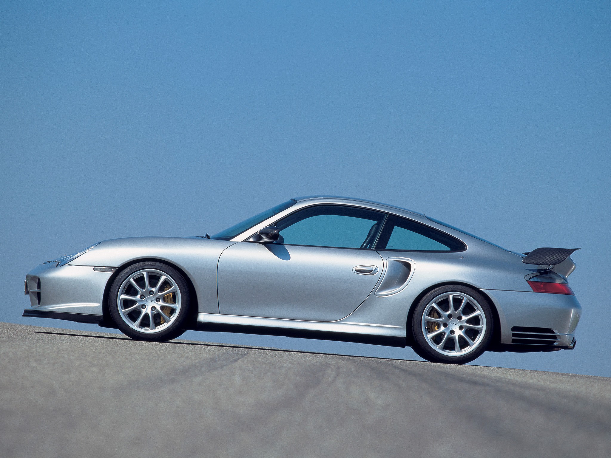Porsche 911 Gt2 photo 35