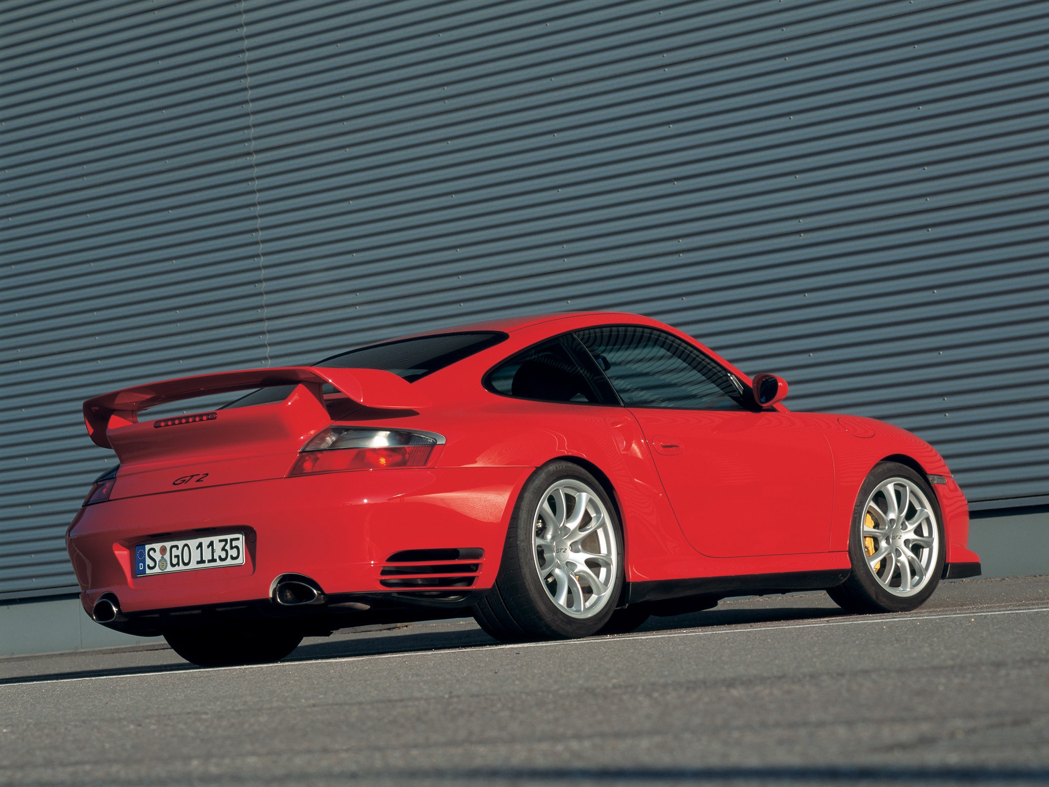 Porsche 911 Gt2 photo 38